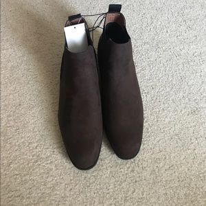 new H&M  brown chelsea boots size 10